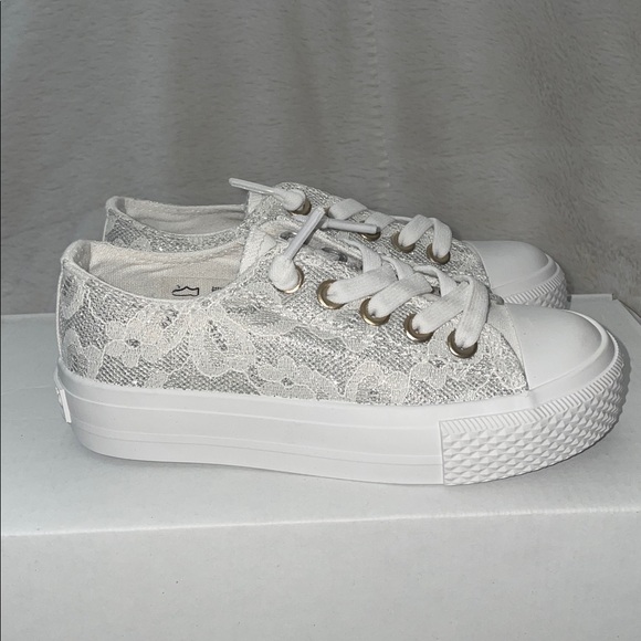 NWT NATURINO AYASY. Fabric sneakers in White - Picture 10 of 15